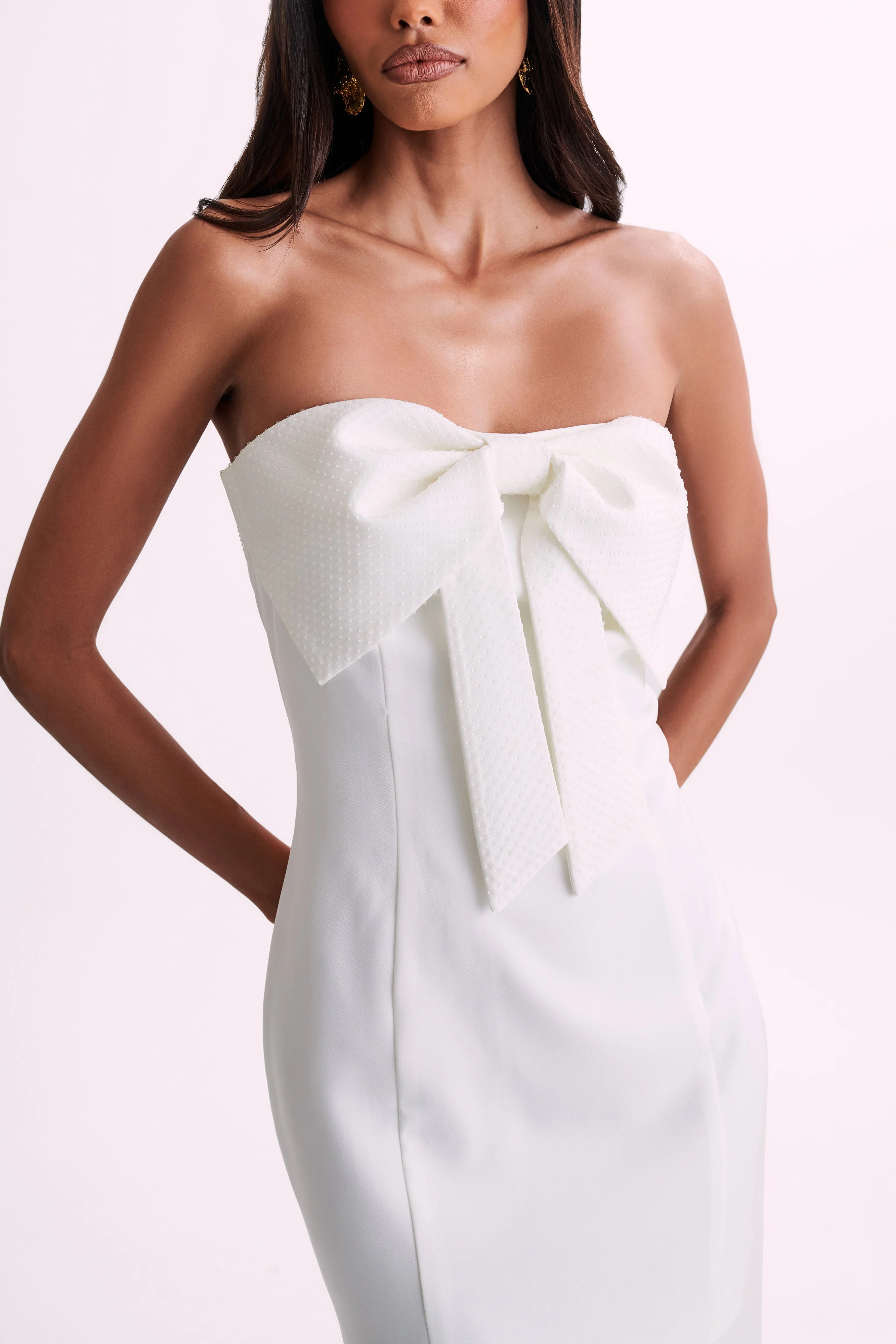 MESHKI Saoirse Strapless Mini Dress With Diamante Bow - White